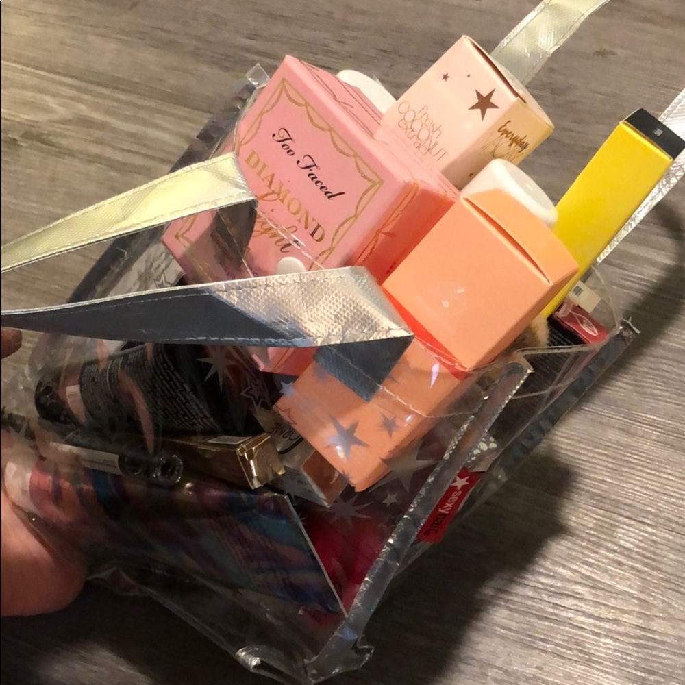 GIANT MYSTERY BUNDLE